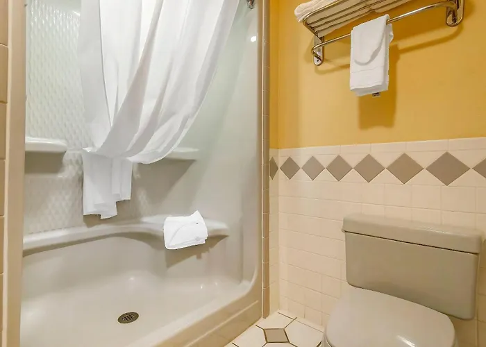 Cheap hotel: Quality Inn & Suites Owasso Us-169