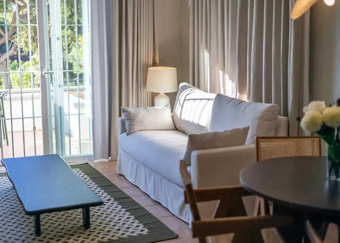 Hôtel accueillant les animaux: Elviria Hills Living