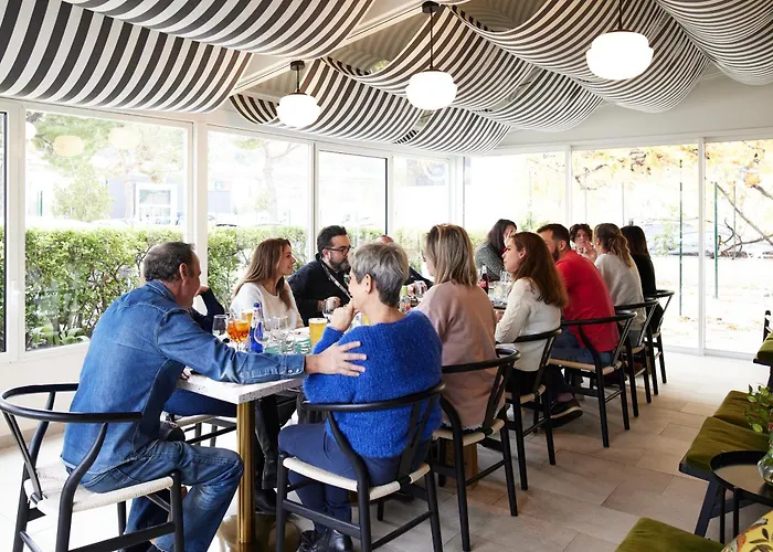 Hotel-Restaurant Isidore Nice Ouest