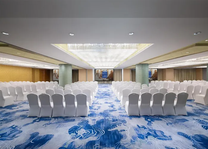 Radisson Blu New World