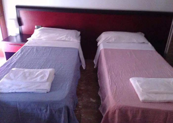 Hotel con tennis: Villamelchiorre 1