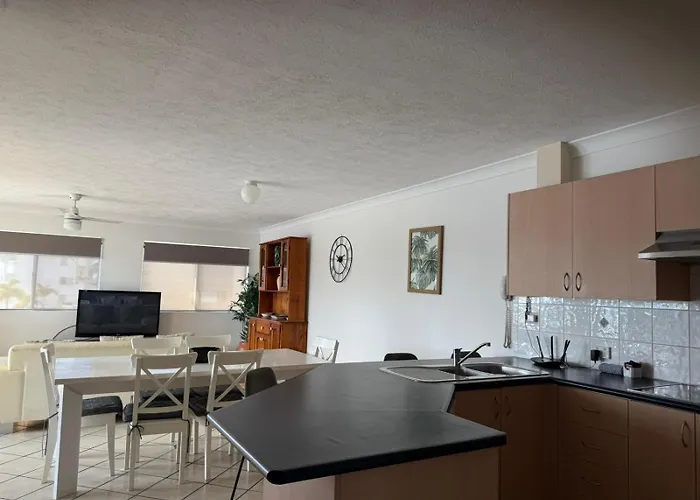 Pelican Cove Waterfront Apartment