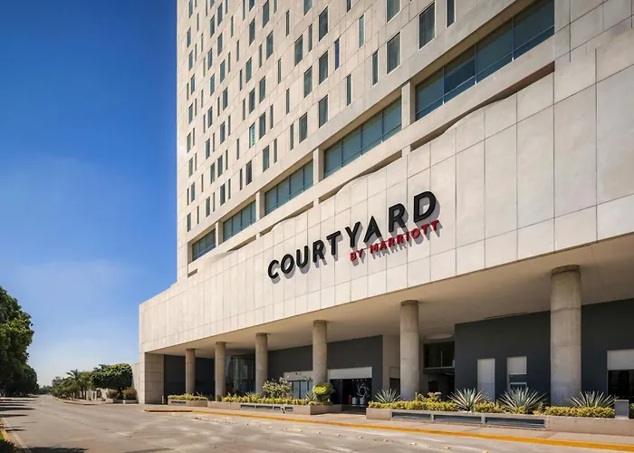 Courtyard By Marriott Leon At The Poliforum