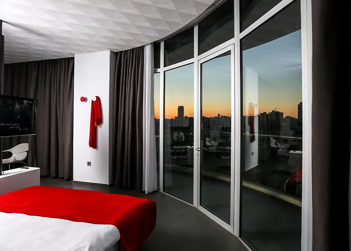 Ski hotel: The Smallville Hotel