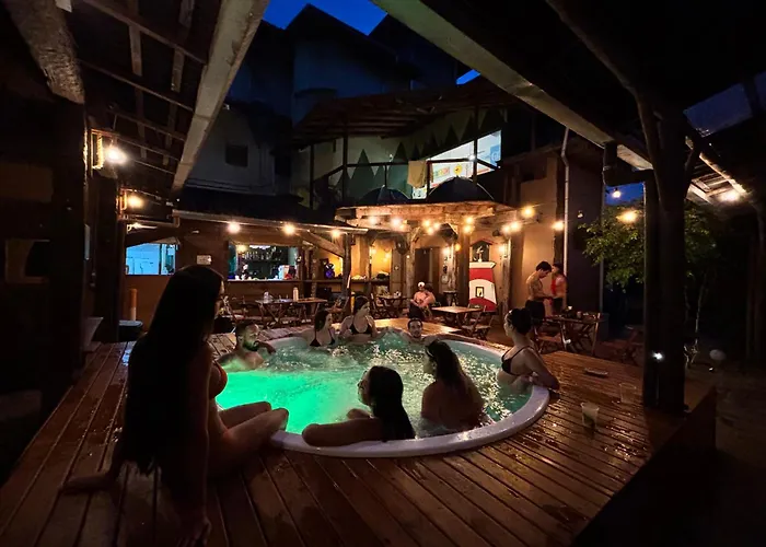 Hostel: Green Haven Hostel