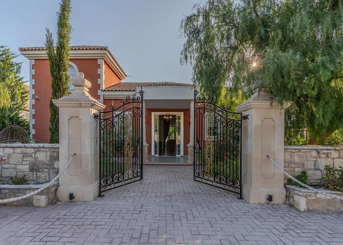 Aeolos Boutique Hotel & Suites