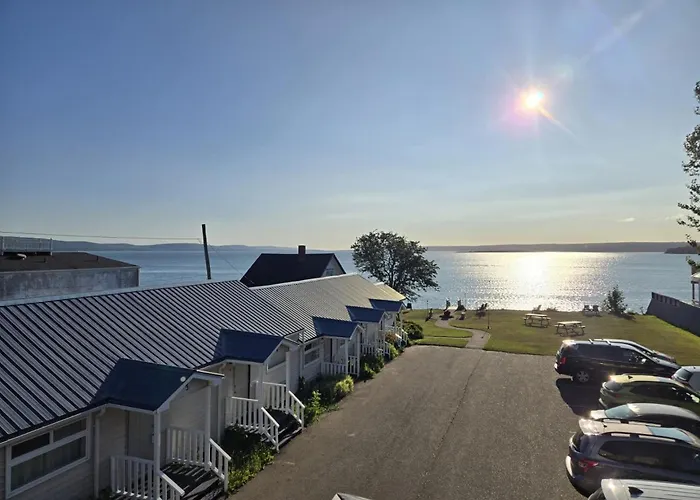 Seawinds & Suites