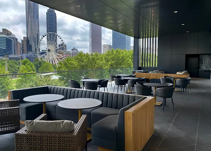 Luxury hotel only: Omni Atlanta Hotel At Centennial Park