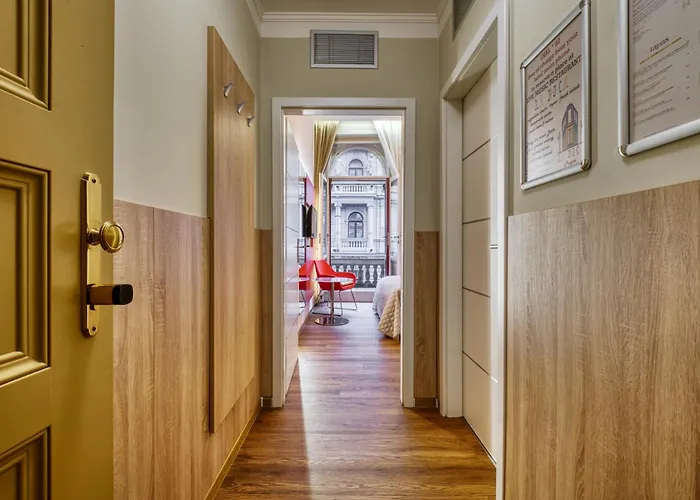  Salvator Boutique Vegan-friendly
