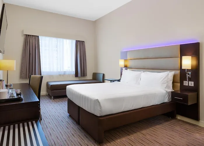 Golf hotel: Premier Inn Dubai Ibn Battuta Mall