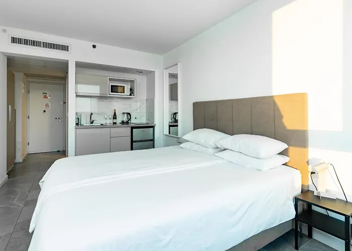 Vacation rental: Netanya Seaview Aparthotel