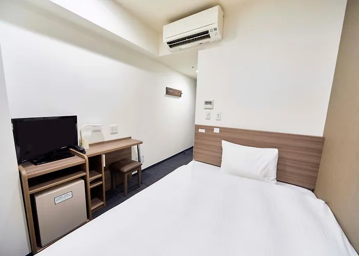 Airport Hotel: Washington R&B Hotel Shin Osaka Kitaguchi