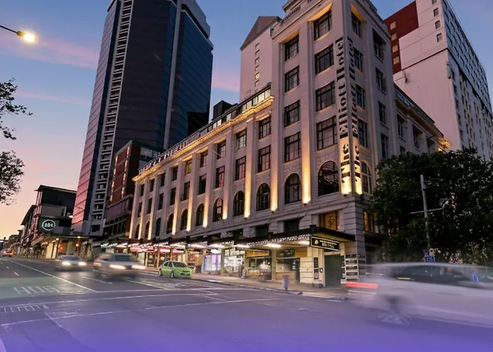 Hostel: Attic Backpackers