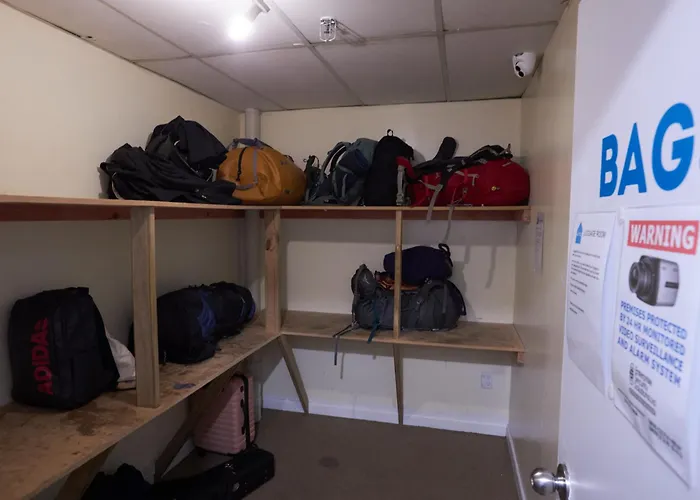 Hostel: Attic Backpackers