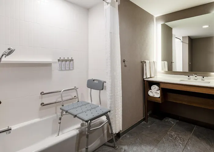 3 star hotel: Staybridge Suites Rochester - Mayo Clinic Area By Ihg