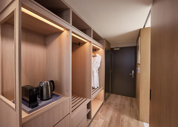 Hotel with pool: Citadines Connect Hari Busan