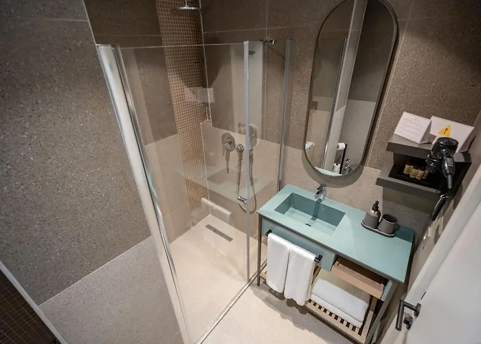 Hotel de 4 estrellas: Oli Hotel And Suites