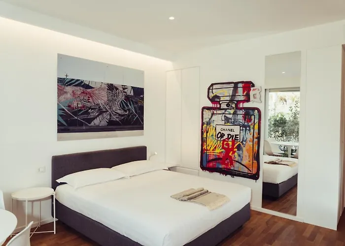 Marina Gardens Boutique&Suites