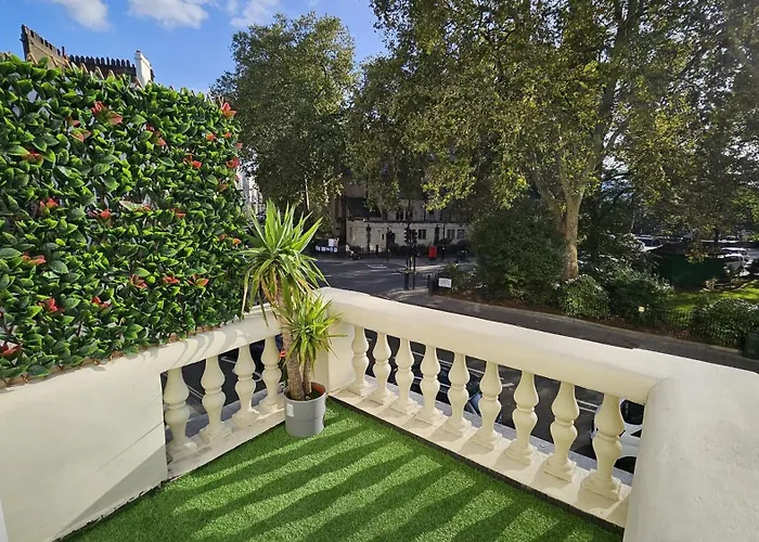 Apartments Queen Victoria s