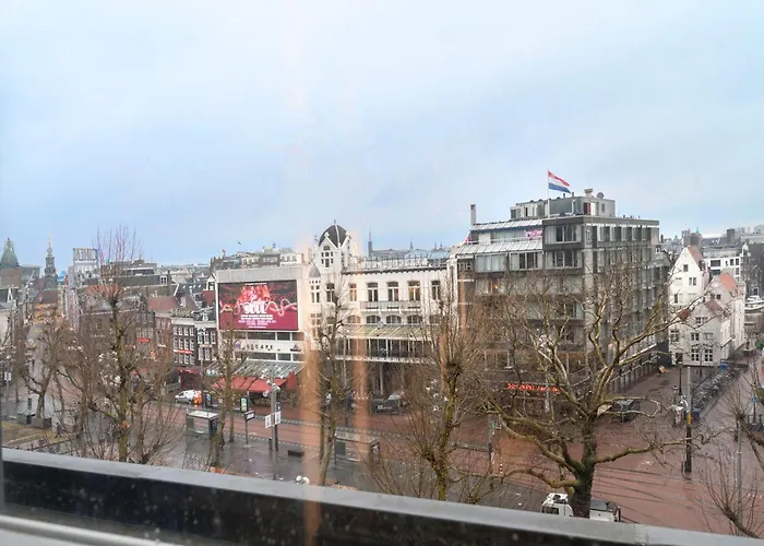  City Rembrandt Square - Just Renovated