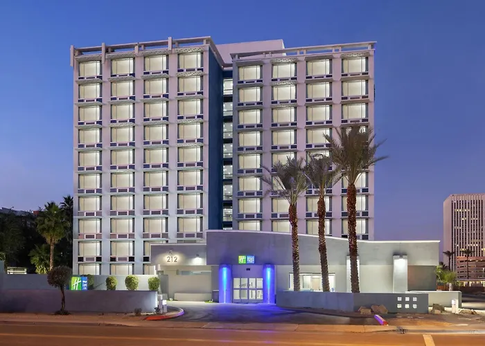 Holiday Inn Express & Suites Phoenix - Midtown, An Ihg