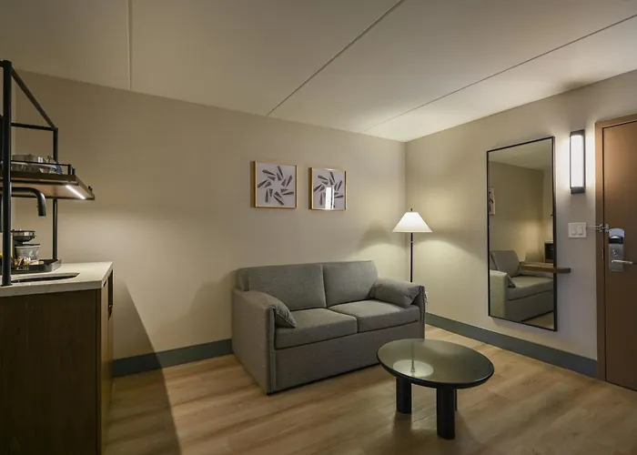 Boutique hotel only: Hilton Winnipeg Airport Suites