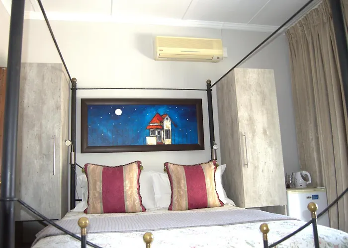 Bed and Breakfast Beit Shalom Before Known As Best Little Guesthouse