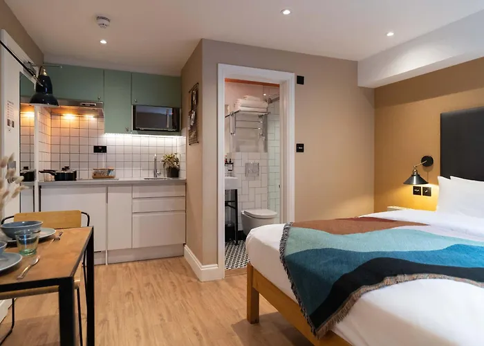 Vacation rental: Lamington Apartments - London Hammersmith