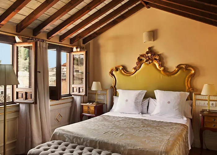 Cheap hotel: Hotel Casa 1800 Granada