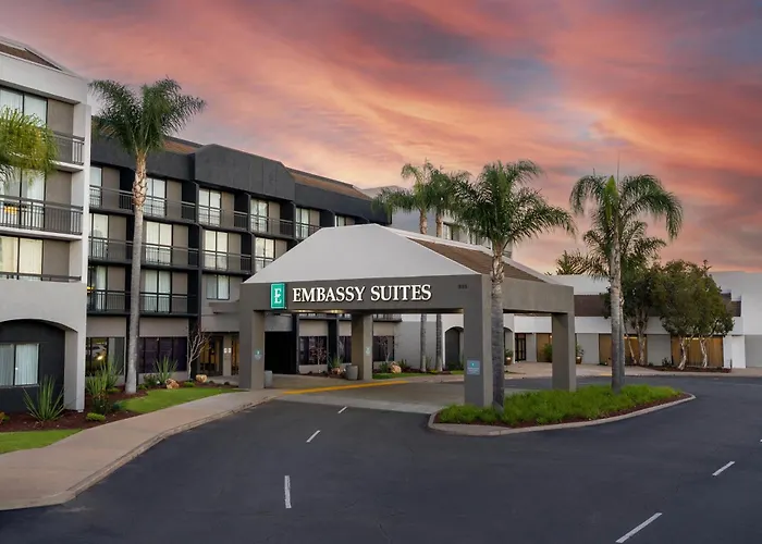 Hotel: Embassy Suites San Luis Obispo