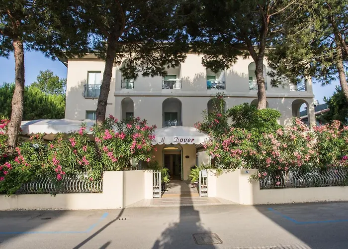 Hotel Dover Rooms & Coffee Adults Friendly