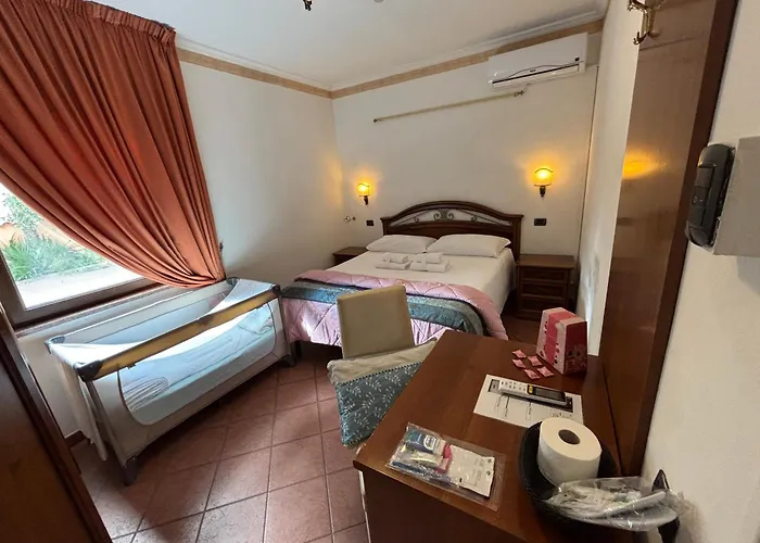 Hotel with Tennis: Euro House Inn Airport