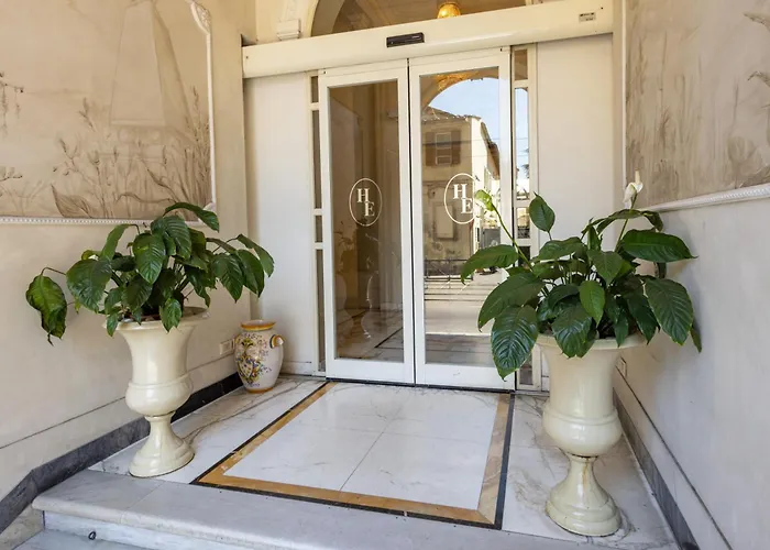 Lodge: Hotel Embassy