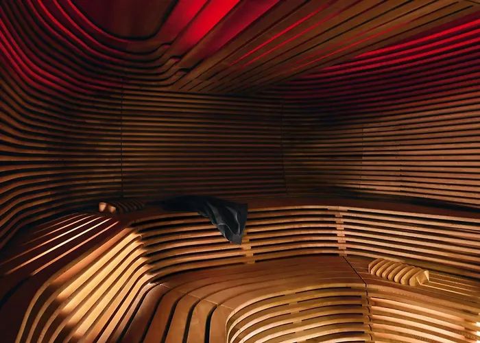 Romantisch hotel: Roomers Frankfurt Central, Autograph Collection