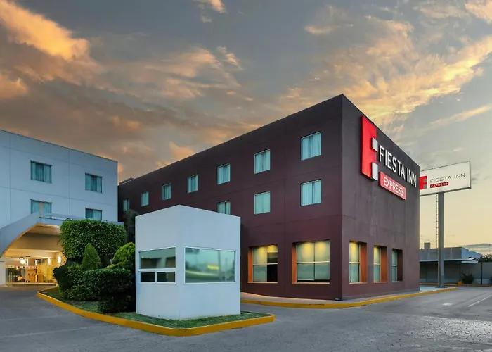 Fiesta Inn Express San Luis Potosi Oriente