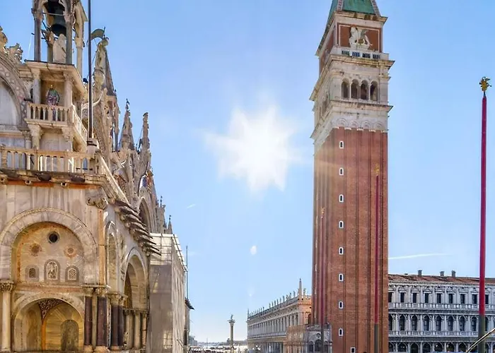Cheap hotels Bellevue Luxury Rooms - San Marco Luxury