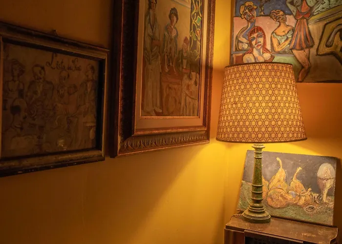 Hotel: La dimora del genio