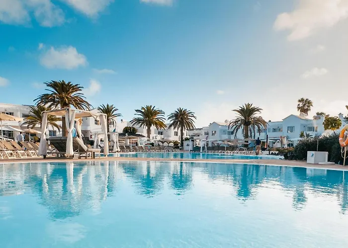 4 star hotel: Bluesea Corralejo Village