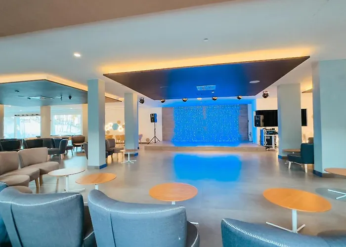 4 star hotel: Bluesea Corralejo Village