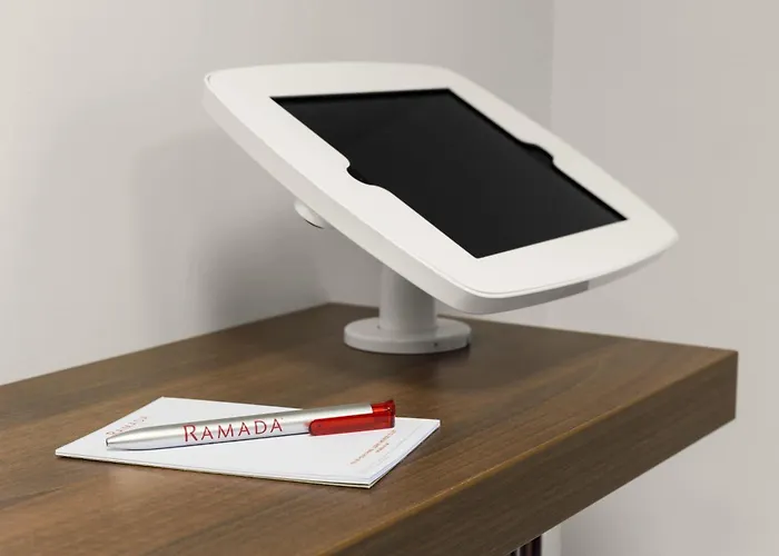 Pet Friendly hotel: Ramada London Stansted Airport