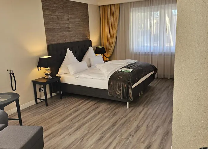 Hotel Business & More
