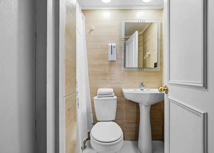 Isabel Suites Vitacura