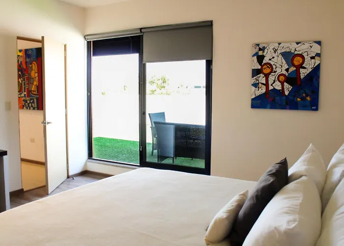  Room & Suites