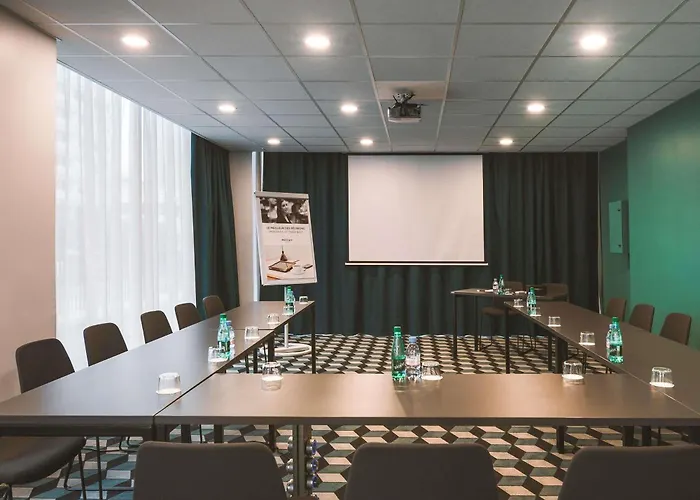 Hotel de 4 estrellas: Mercure Bordeaux Centre Ville