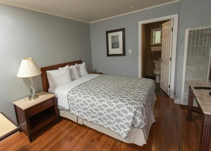  Pacific Heights Inn