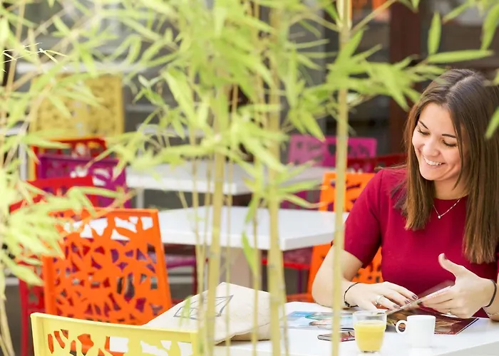 Luxury hotel only: Novotel Suites Perpignan Centre - Grandes Suites & Confort Centre-Ville