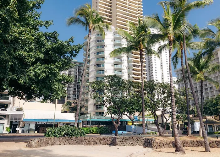 Waikiki Circle Hotel By Castle