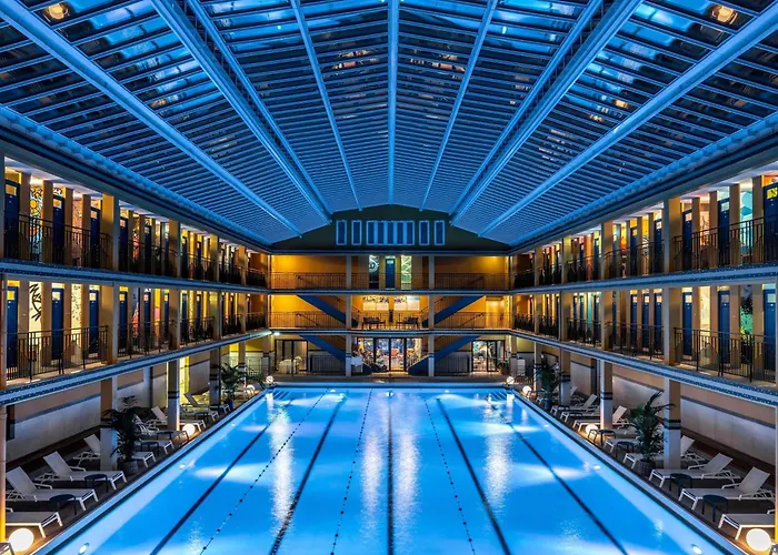 Hotel with pool: Molitor Hotel & Spa Paris - Mgallery Collection