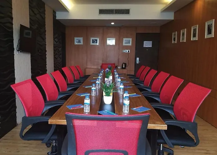 Days Hotel Dhaka