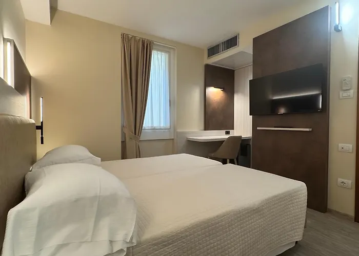 Hotel 3 stelle: Hotel Roma